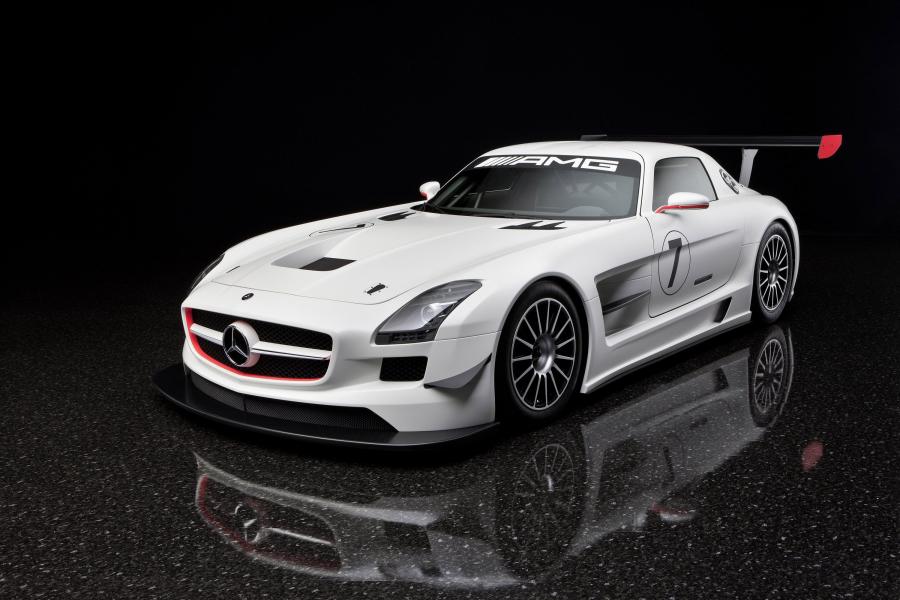 Mercedes-Benz SLS AMG GT3 2010 года  (фото 13 из 47)